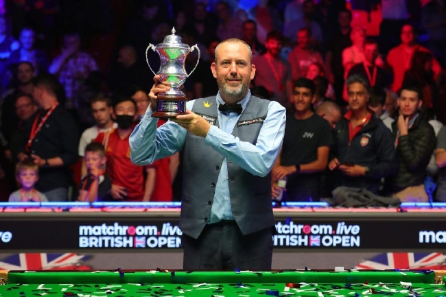 是他在球场 是他在球场